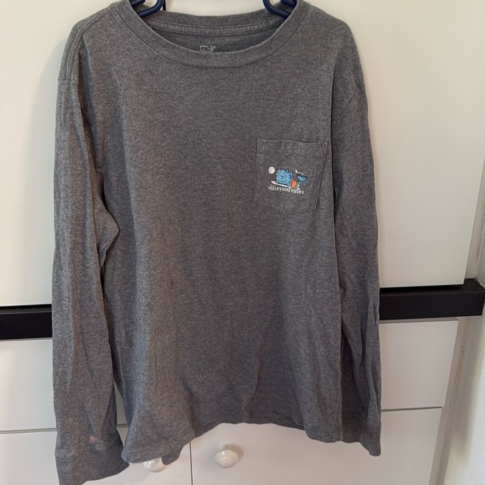 Vineyard vines Halloween t shirt